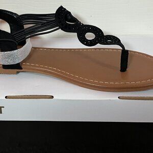 MX GLIN BLACK AND WHITE SANDALS
